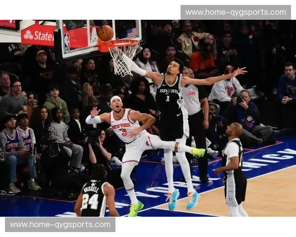 尼克斯次节防守变阵奏效 布里奇斯连续抢断打乱猛龙节奏